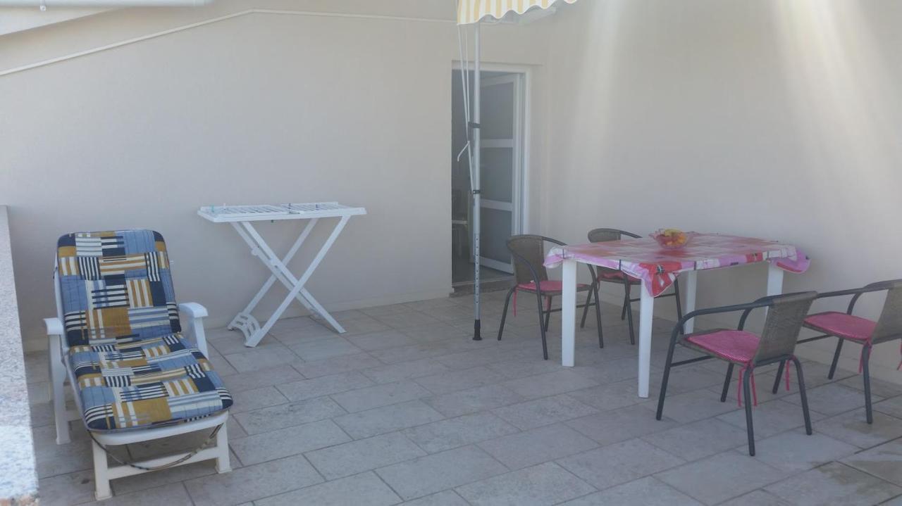 Apartments With A Parking Space Kolan, Pag - 16482 Eksteriør bilde